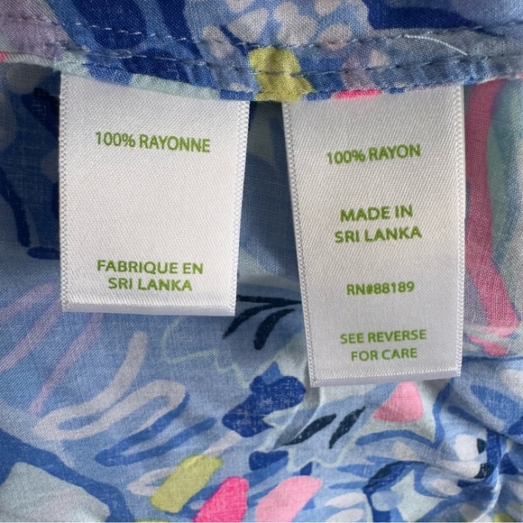 Lilly Pulitzer SAIN top in Blue Peri Pinch Pinch print. Size: S - Picture 10 of 11